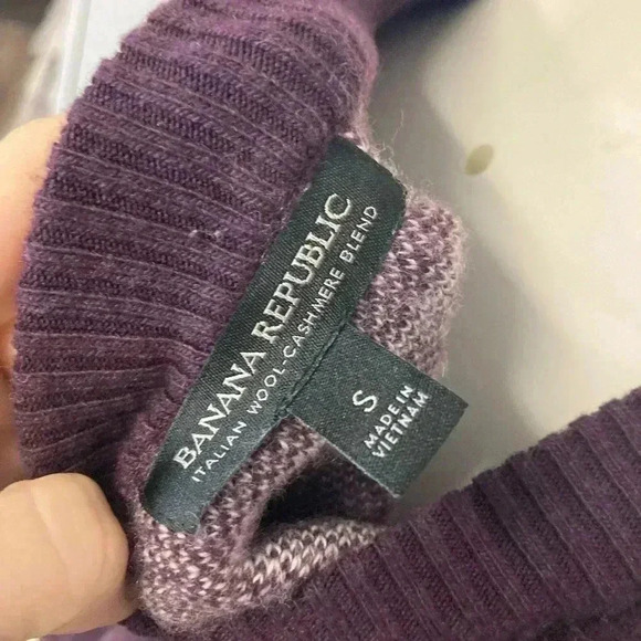 Banana‎ Republic sweater - Picture 4 of 4